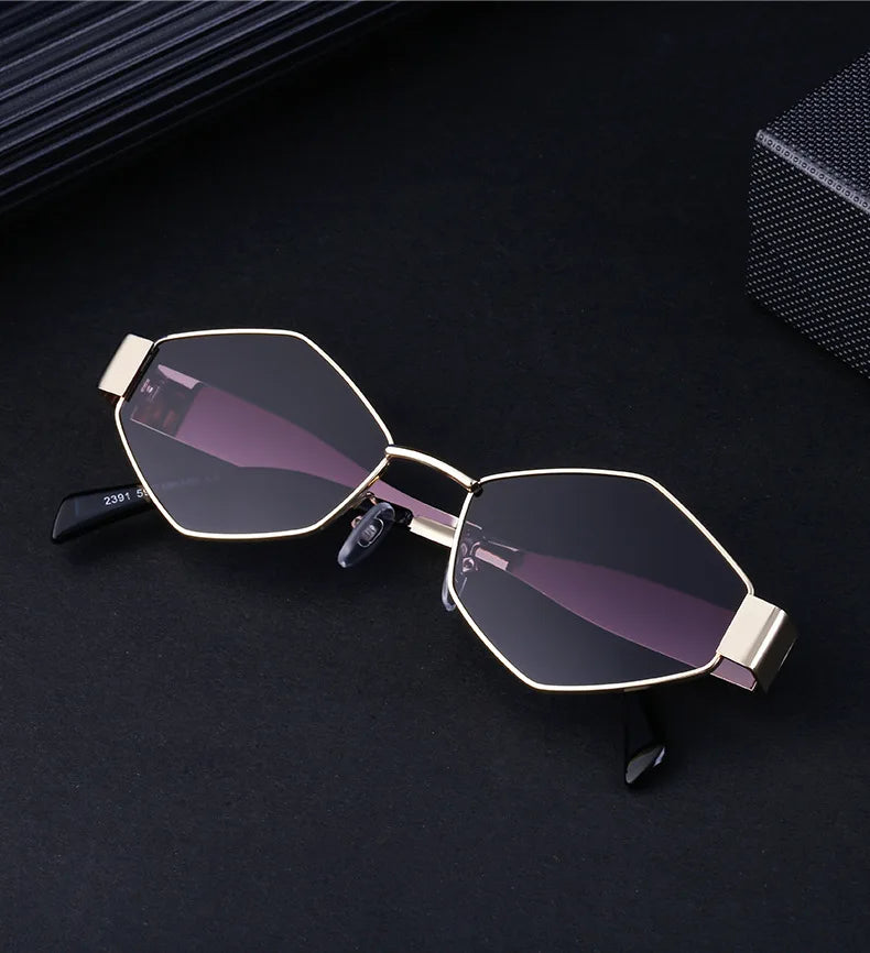 Chic Noir Cat-Eye Sunglasses