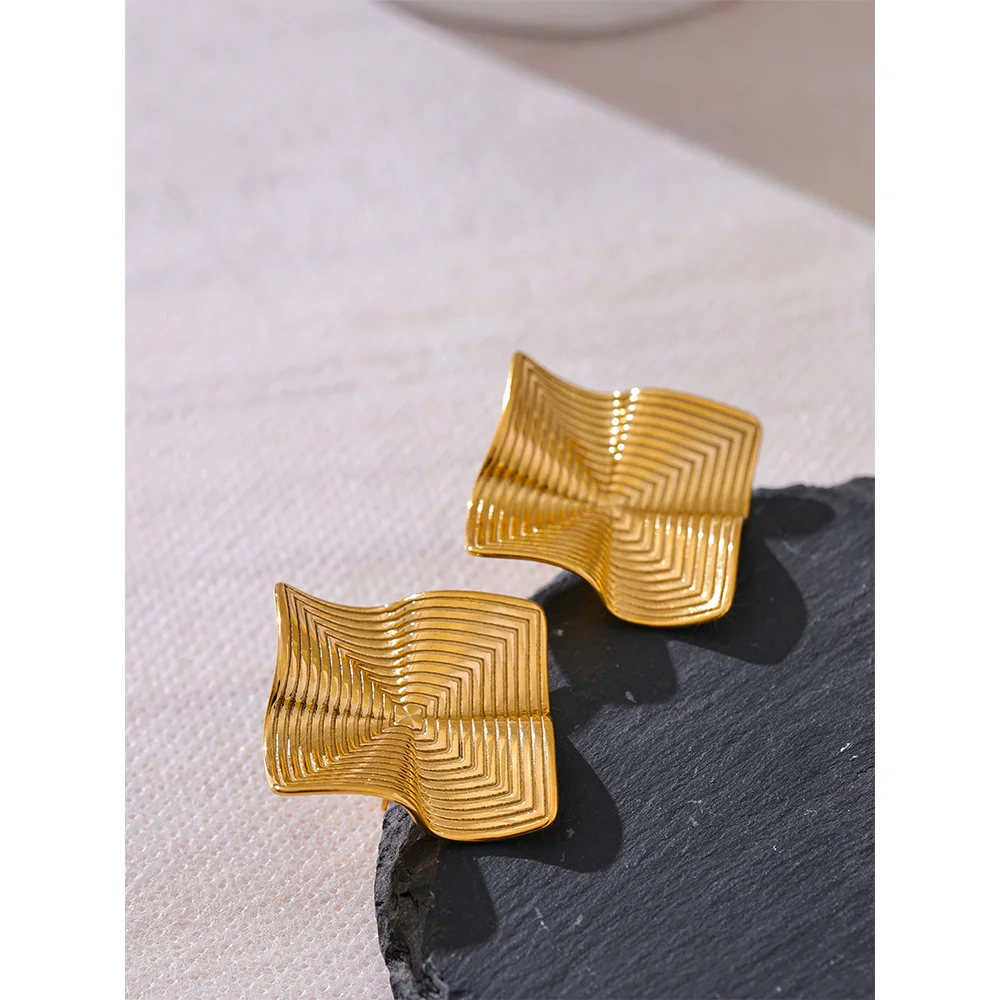 Golden Zephyr Earrings